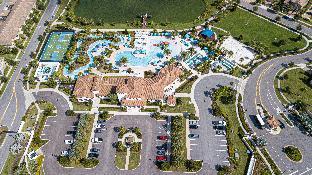 Splendid 5 Bd w/ Screened Pateo & Pool @ Windsor Westside 8921 - image 7