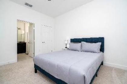 Splendid 4Bd Close to Disney @ Holly Village 132 - image 12