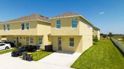 Splendid 4Bd Close to Disney @ Holly Village 132 - image 4