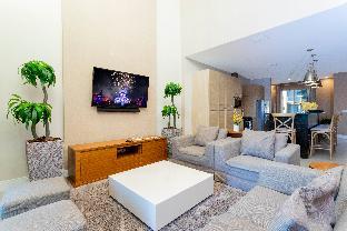 Stunning 4Bd Close to Disney @ Magic Village 7614 - image 6