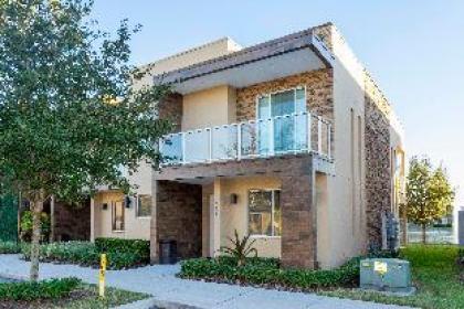Stunning 4Bd Close to Disney @ Magic Village 7614 - image 8