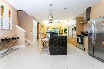 Stunning 4Bd Close to Disney @ Magic Village 7614 - image 9