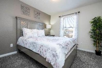 Stunning 5 Bd w/ Pool Close to Disney @ Windsor Westside 2015 - image 2