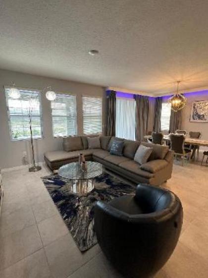 Stunning 5Bd w/ Pool Close to Disney @ Solterra 7829 - image 11
