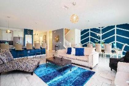 Stunning 9 Bd Single Family w/ Pool @ Champions Gate 1508 Orlando