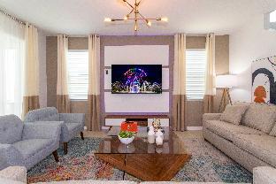 Wonderful 6 Bd w/ Game Room and Pool @ Solara Resort 8991 - image 6