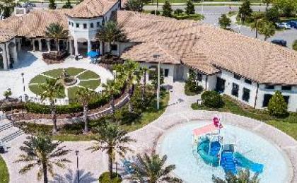 Stunning Four Bedroom w/ Screened Pool Close to Disney 1559 - image 10