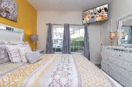 Stunning Four Bedroom w/ Screened Pool Close to Disney 1559 - image 20