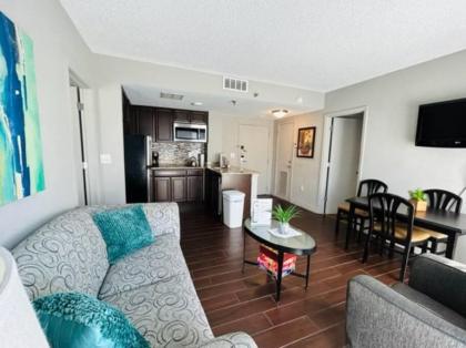2BR Condo 1 mile from Universal - image 5