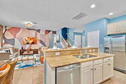 SUPER BIG- SLEEPs 30 w POOL & GAME ROOM - image 11