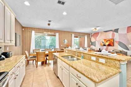 SUPER BIG- SLEEPs 30 w POOL & GAME ROOM - image 12