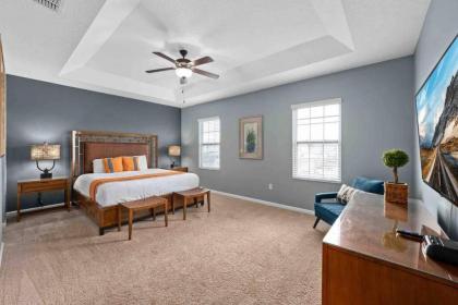 SUPER BIG- SLEEPs 30 w POOL & GAME ROOM - image 17