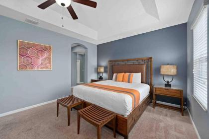 SUPER BIG- SLEEPs 30 w POOL & GAME ROOM - image 18
