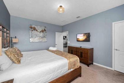 SUPER BIG- SLEEPs 30 w POOL & GAME ROOM - image 22