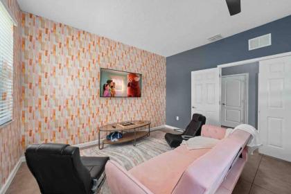 SUPER BIG- SLEEPs 30 w POOL & GAME ROOM - image 7