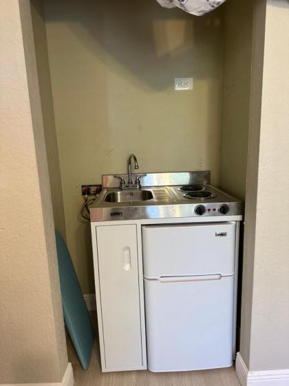 Charming Lakeview Retreat II only 5 Min Sea World - image 24
