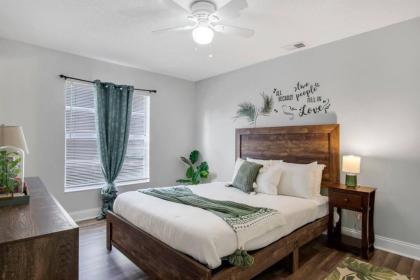 Cozy Orlando Stay With garden & Next to Disney Springs