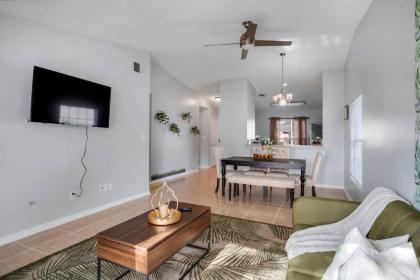 Cozy Orlando Stay With garden & Next to Disney Springs - image 17