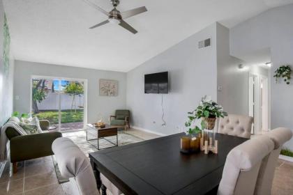 Cozy Orlando Stay With garden & Next to Disney Springs - image 4