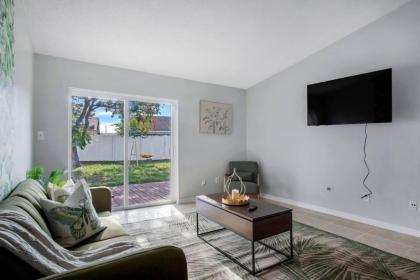 Cozy Orlando Stay With garden & Next to Disney Springs - image 8