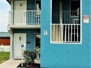 Monte Carlo Inn- Near Disney - image 4