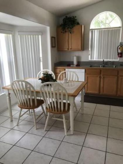 Kissimmee Vacation Homes by Shine FM - image 11