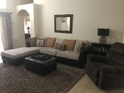 Kissimmee Vacation Homes by Shine FM - image 3