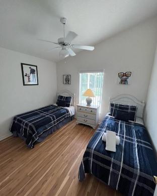 A beautiful home in a peaceful community - image 6