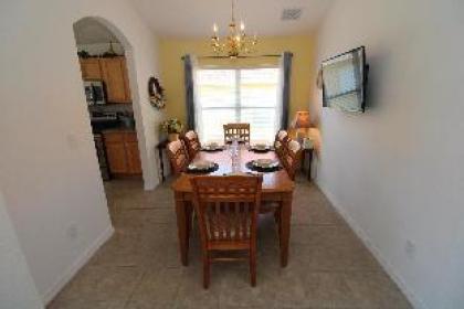 Spacious 5 bed on Solana resort - image 12