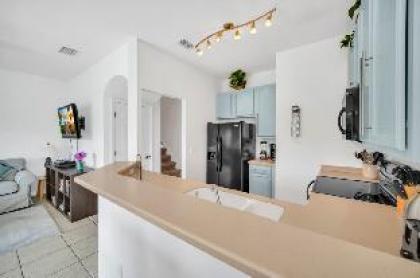 Orlando Townhome 6321 Florida