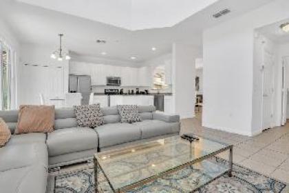 Orlando Villa 6325 - image 17