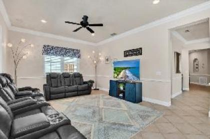Orlando Villa 6377 - image 3