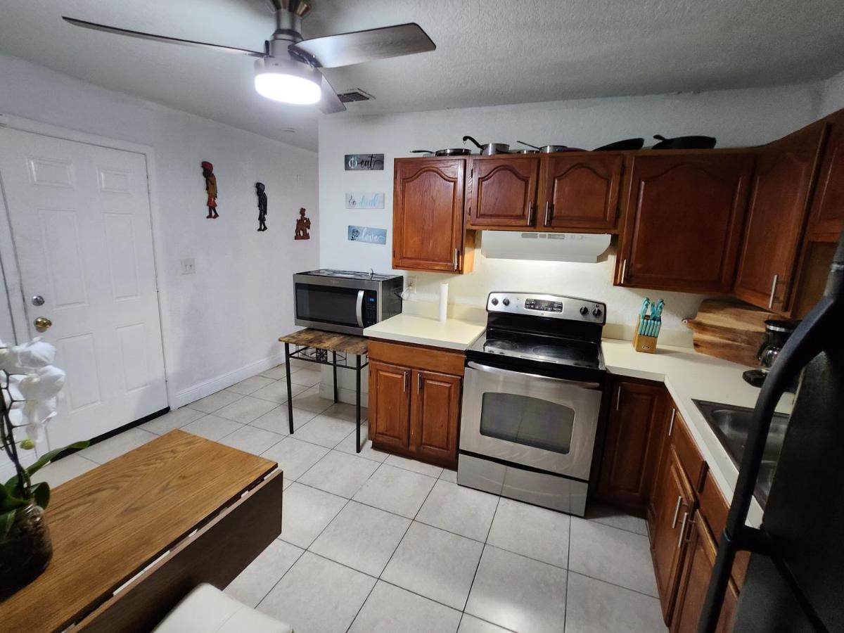 The East Orlando Beach House - image 4