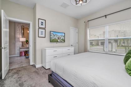 Championsgate 469 - Stylish townhouse with private plunge pool near Disney - image 12