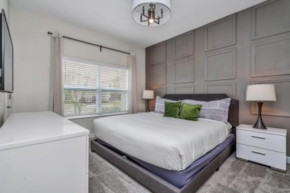 Championsgate 469 - Stylish townhouse with private plunge pool near Disney - image 13