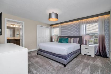 Championsgate 469 - Stylish townhouse with private plunge pool near Disney - image 17