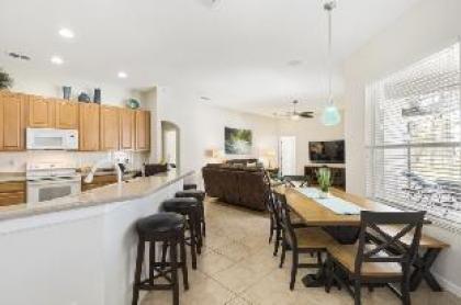 Luxury 5 Bed Pool Home - Golf Course Views 521 - image 20