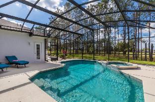 Luxury 5 Bed Pool Home - Golf Course Views 521 - image 5