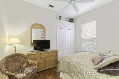 Luxury 5 Bed Pool Home - Golf Course Views 521 - image 8