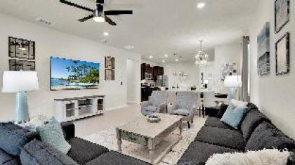 3441 lilac way  - image 2
