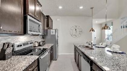 3441 lilac way  - image 8
