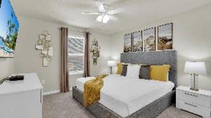 3437 lilac way  - image 4