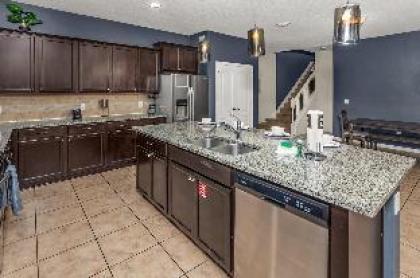 8840 corcovado dr - image 14