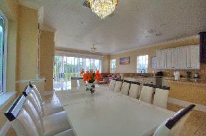Orlando Villa 6411 - image 12