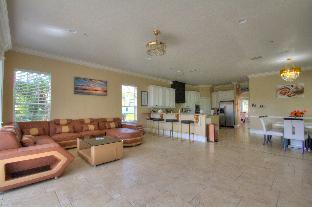 Orlando Villa 6411 - image 2