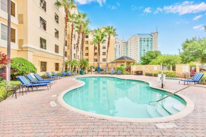 Apt Close to Universal Studios - W Hot tub Pool