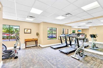 Apt Close to Universal Studios - W Hot tub Pool - image 3
