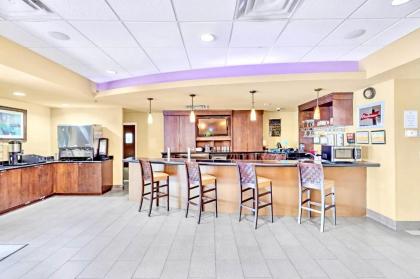 Apt Close to Universal Studios - W Hot tub Pool - image 9