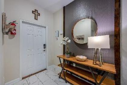 Champions Gate 4BR Retreat - image 2