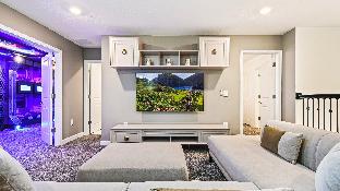 Storey Lake Fantastic Star Wars Villa With Lakeview 2913 - image 6